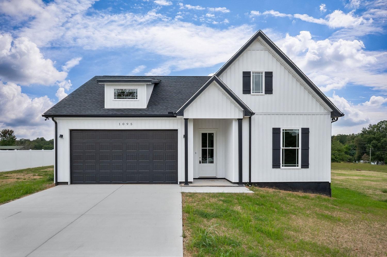 1095-Arch-Cope-Rd For Sale