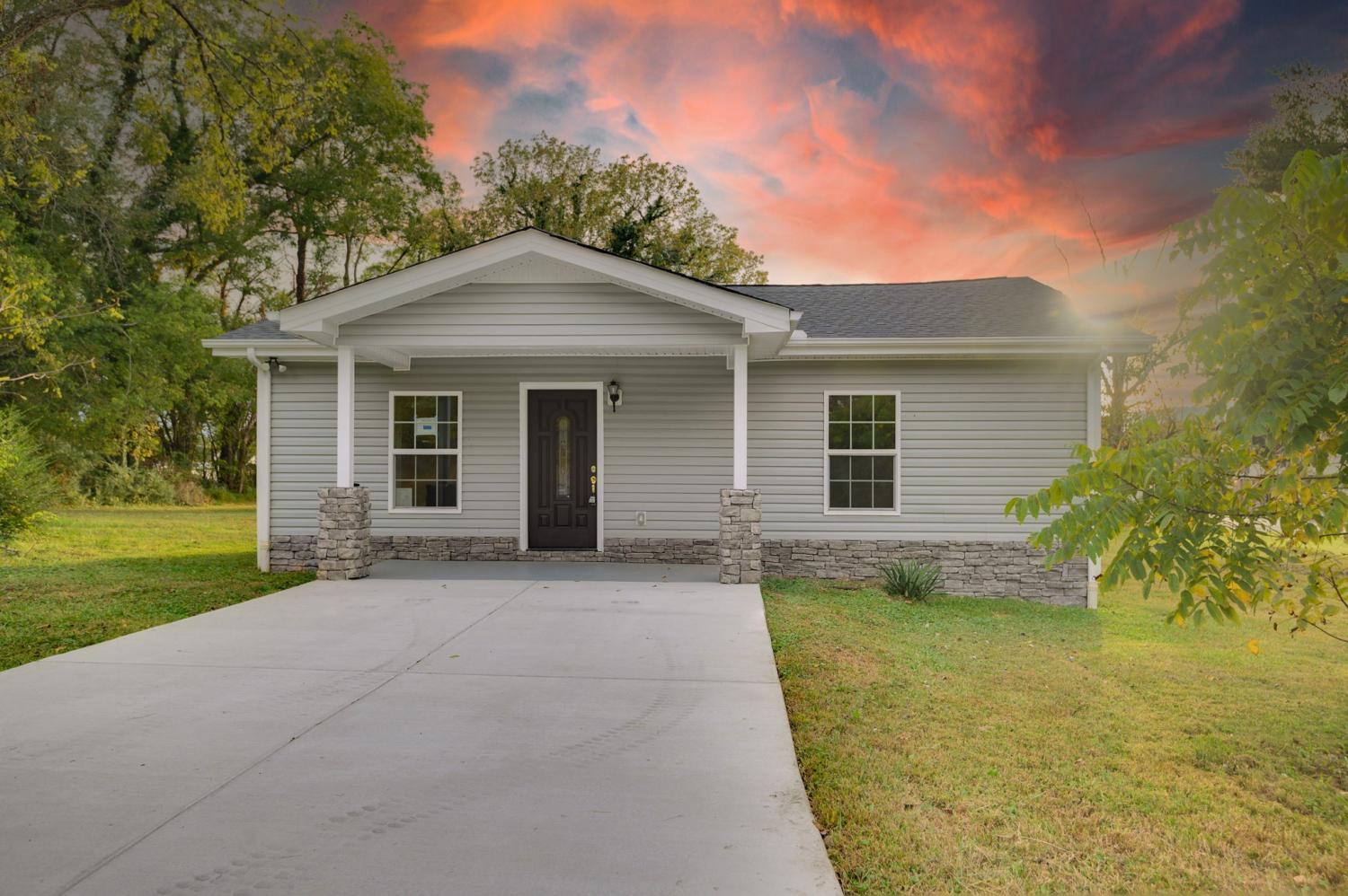 702-SW-Atlantic-St For Sale