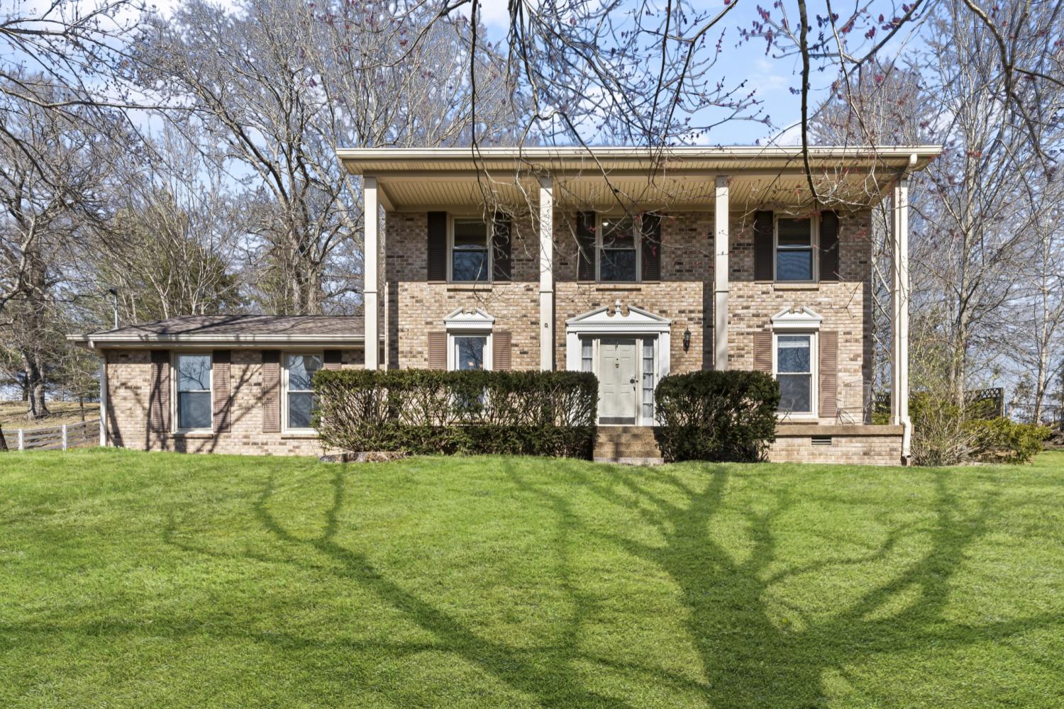 8382-Greenvale-Dr For Sale