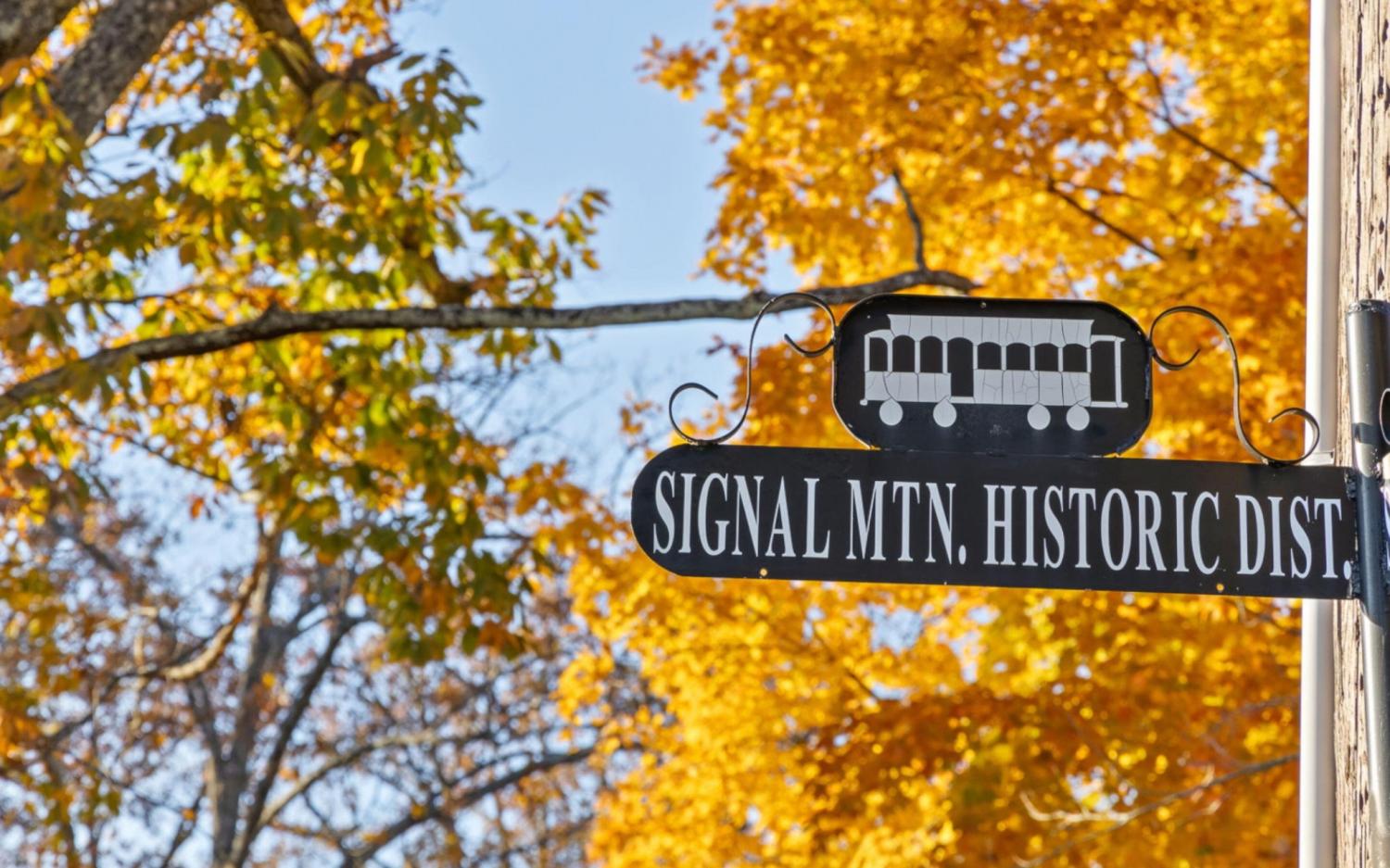 321-Signal-Mountain-Boulevard For Sale