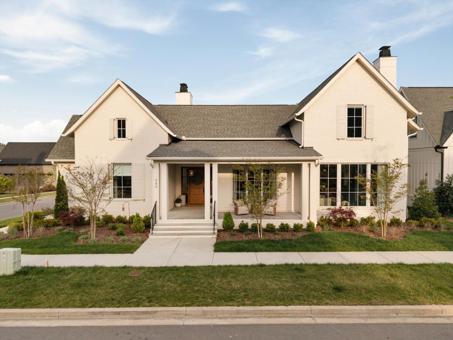 349-Stephens-Valley-Blvd For Sale