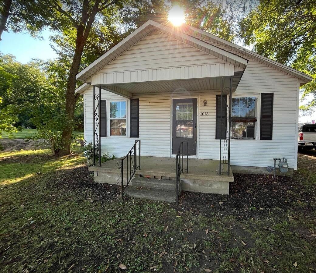 1013-Stewart-St For Sale