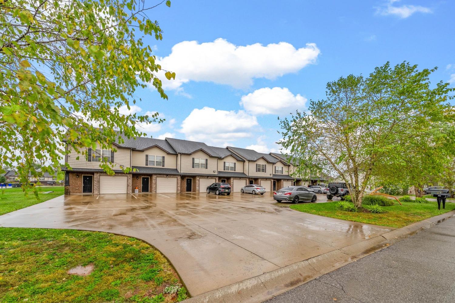 133-Melbourne-Dr For Sale