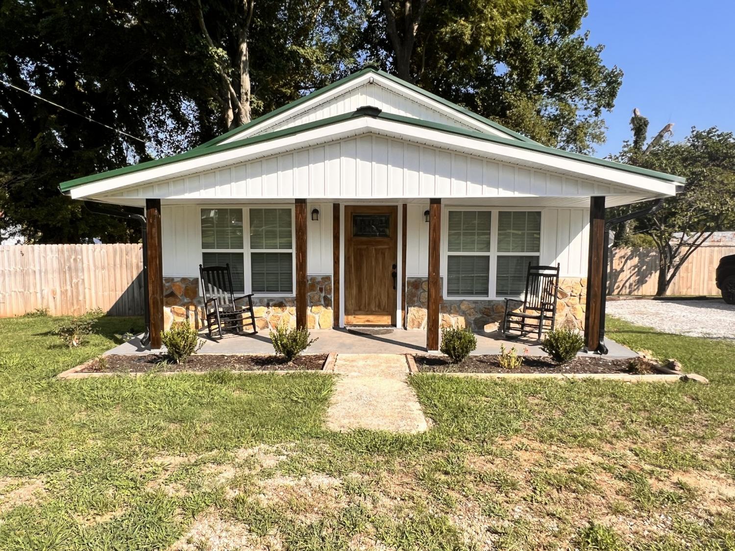 502-E-Market-St For Sale
