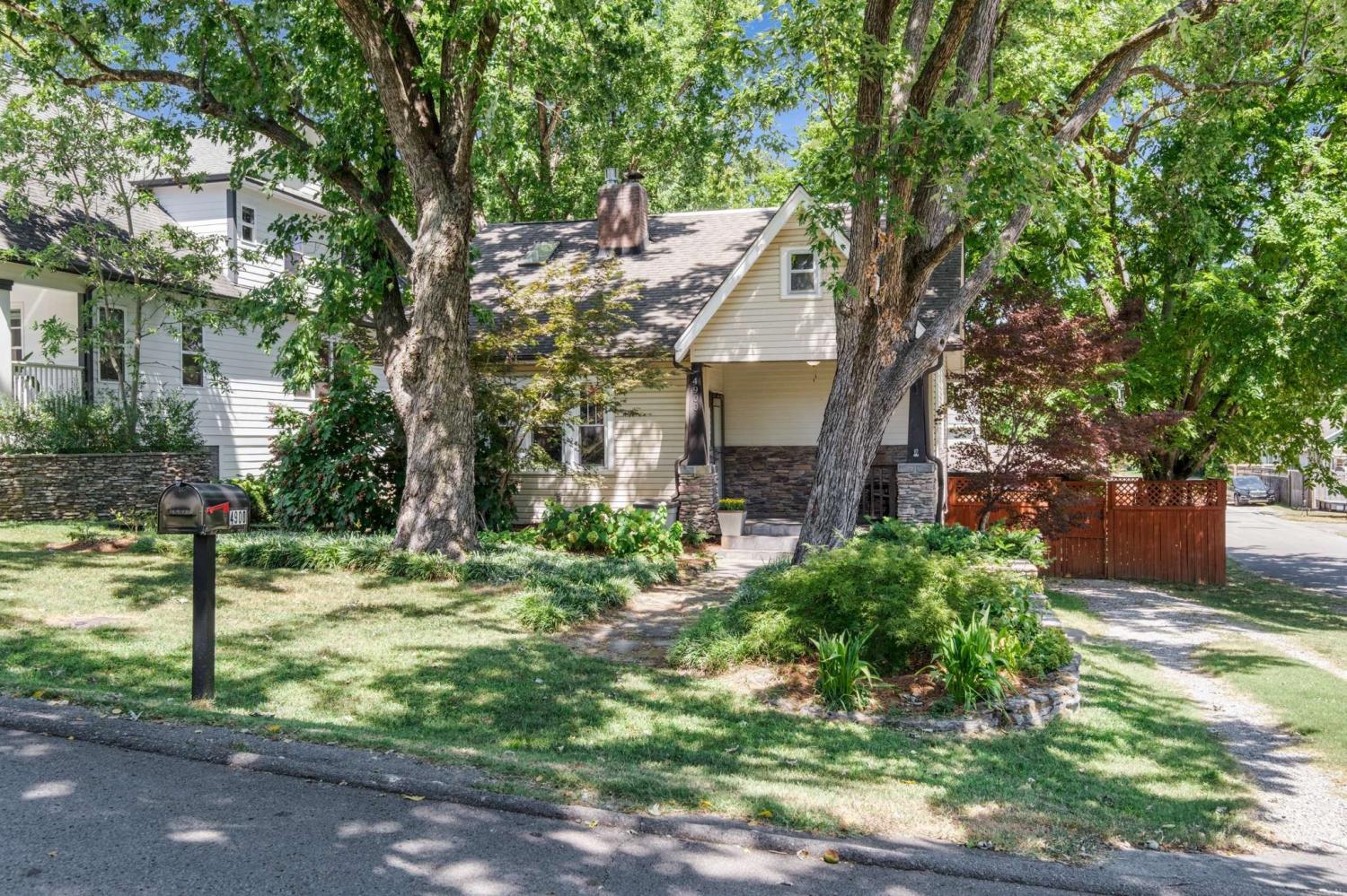 4900-Idaho-Ave For Sale