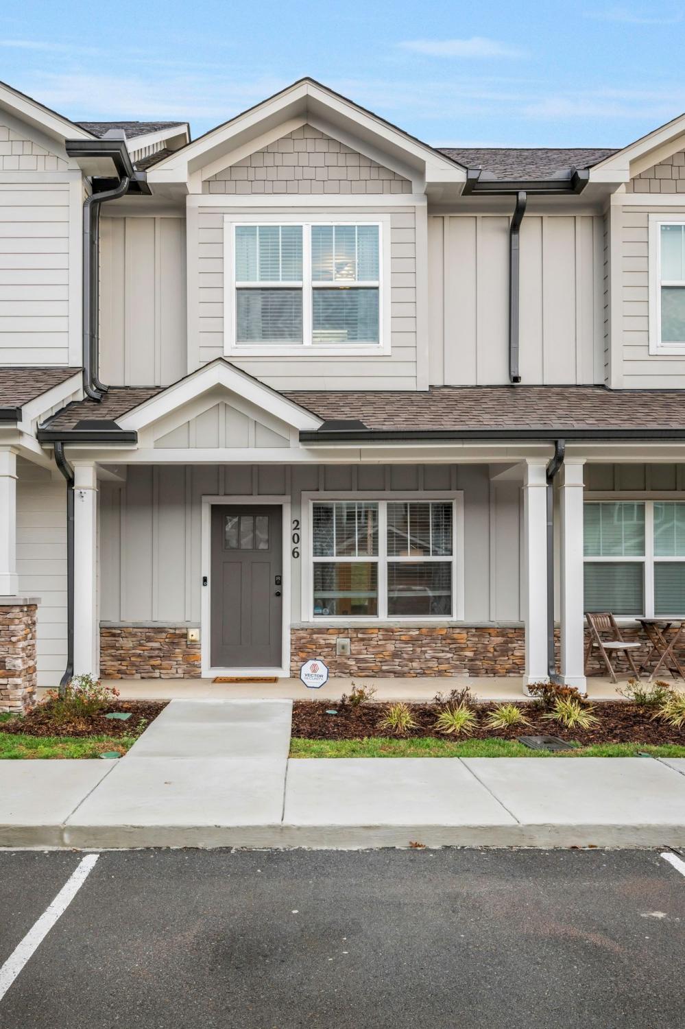 206-Bell-Forge-Ct For Sale