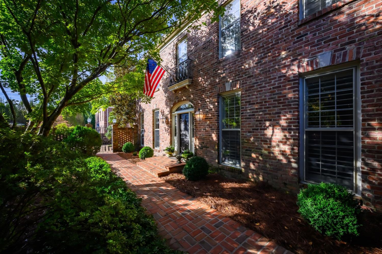 619-Woodleigh-Dr For Sale