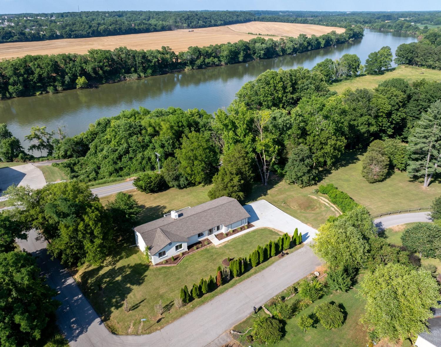 175-Bayview-Dr For Sale