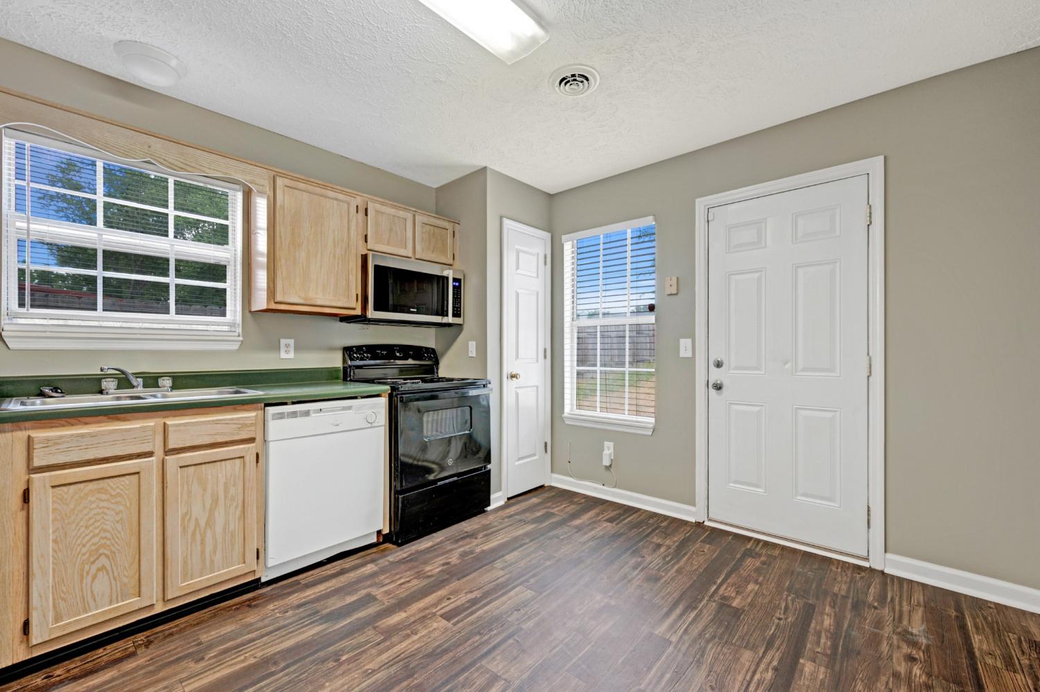 2712 River Bend Dr TN 37214 For Rent - 