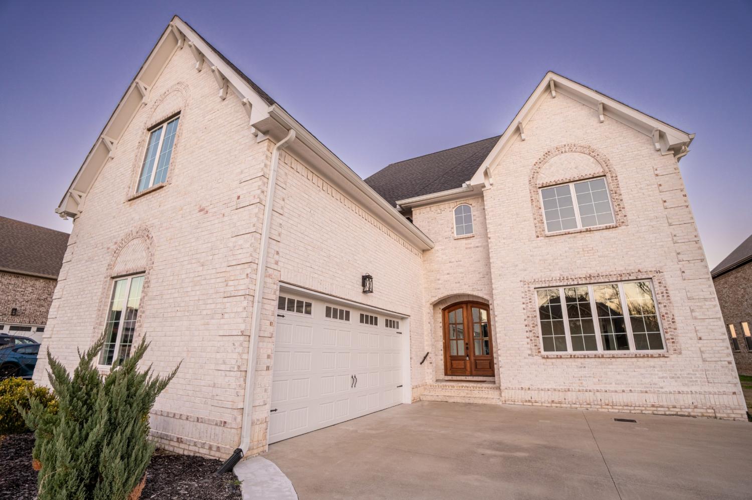 912-Empire-Blvd For Sale