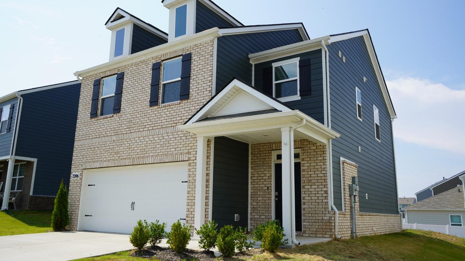 7206-Golden-Way For Sale