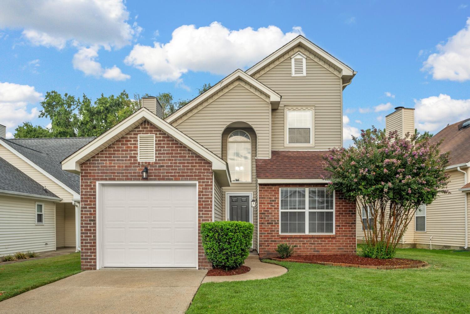 806-Bexhill-Ct--N For Sale