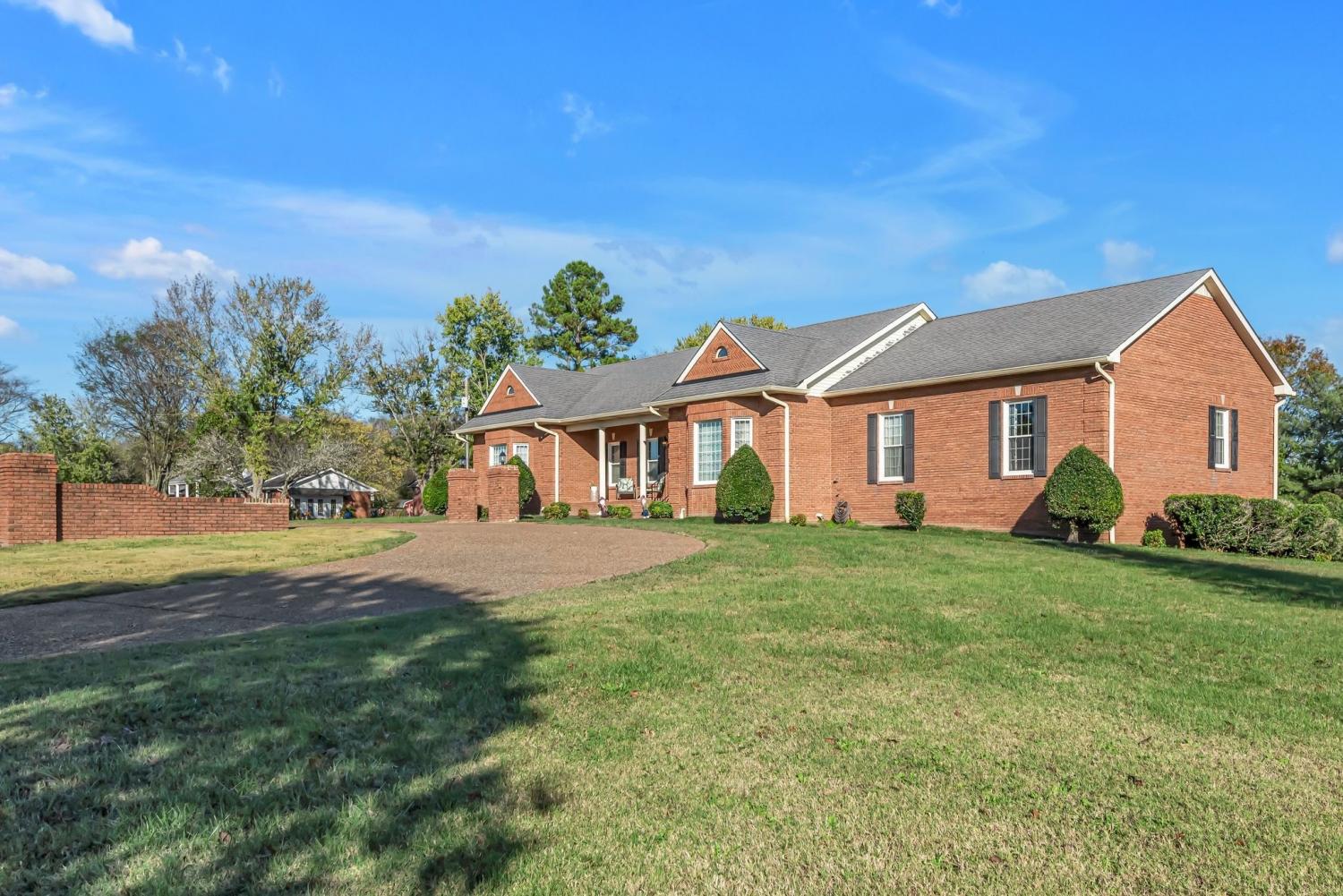 161-Graystone-Dr For Sale