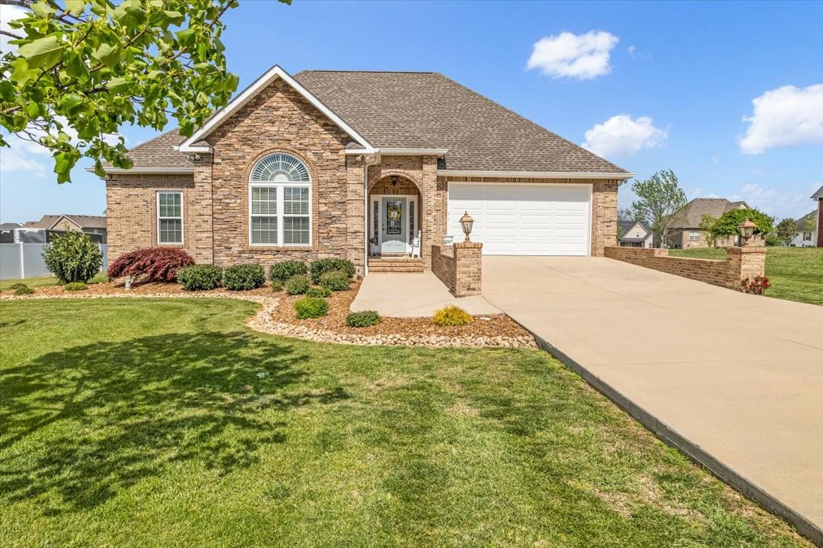 190-Stonegate-Dr For Sale