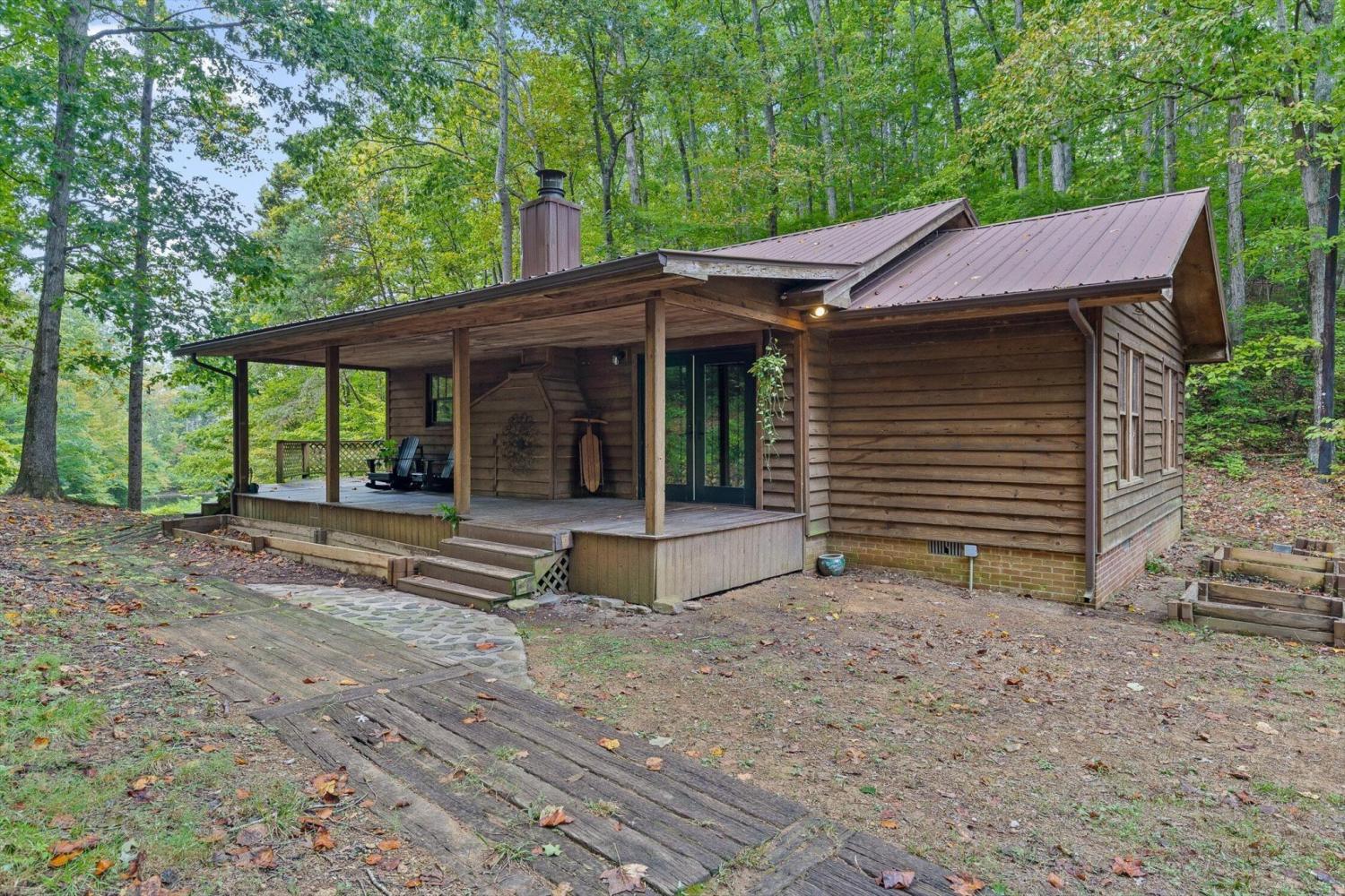 2200-Ridge-Road--SE For Sale