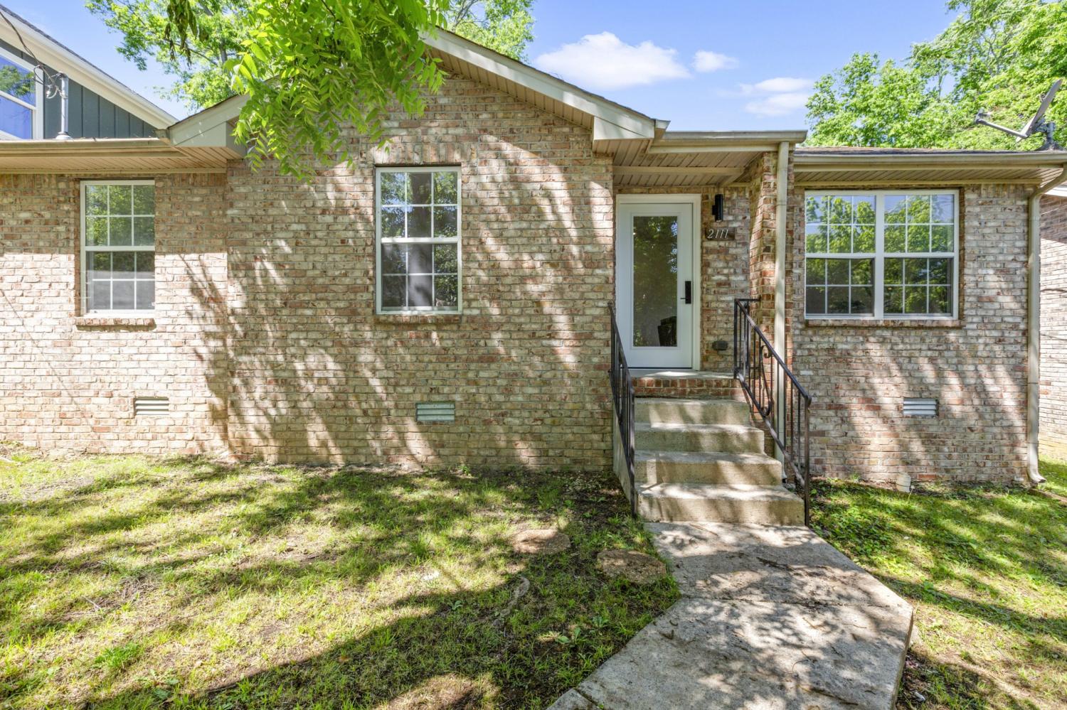 2111-A-14th-Ave--N For Sale