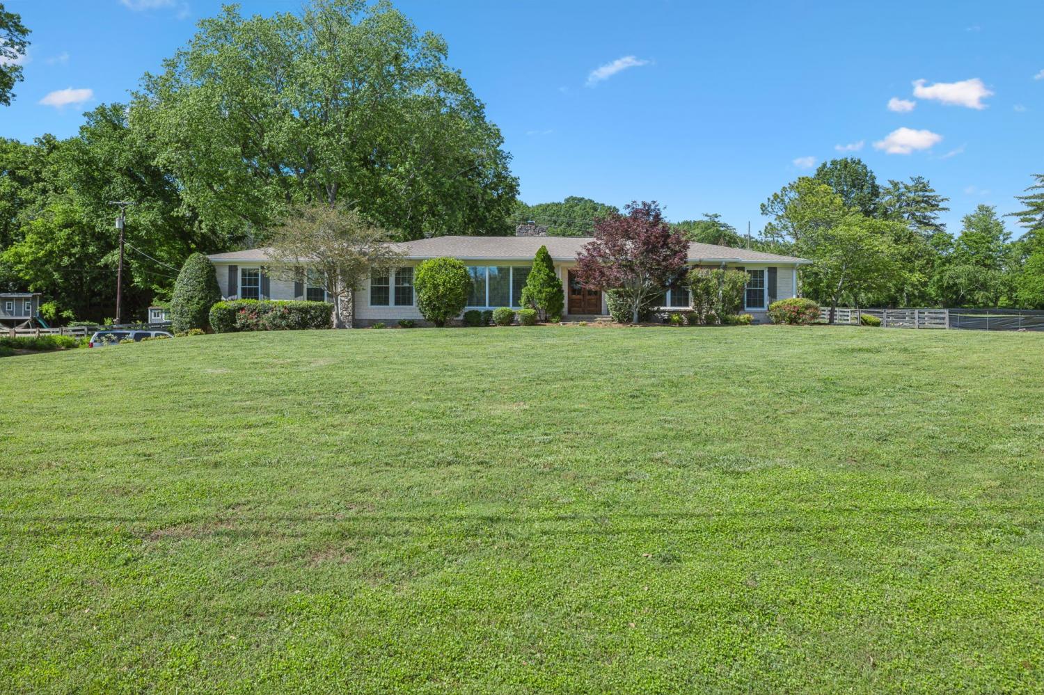 1912-Shamrock-Dr For Sale