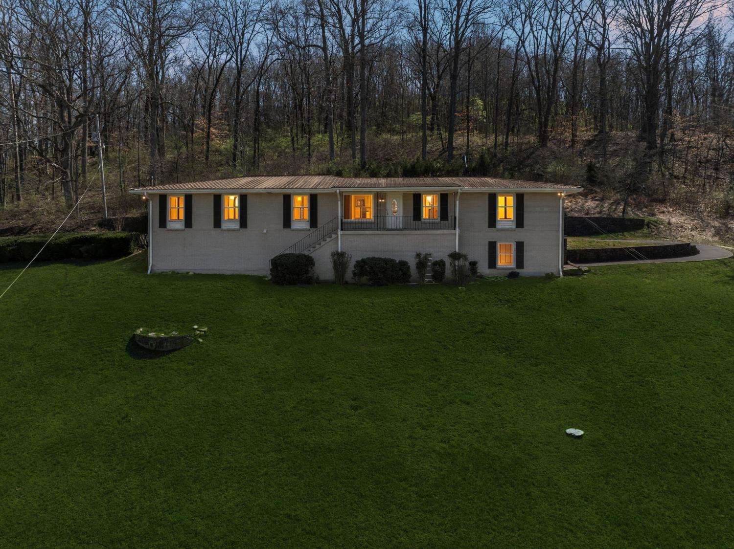 1800-Center-Point-Rd For Sale