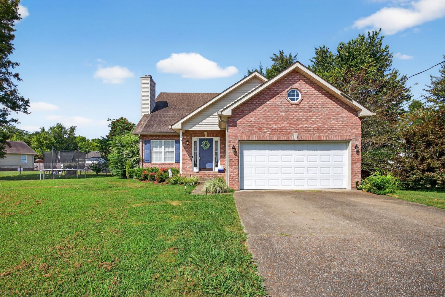 137-Rockland-Pl For Sale