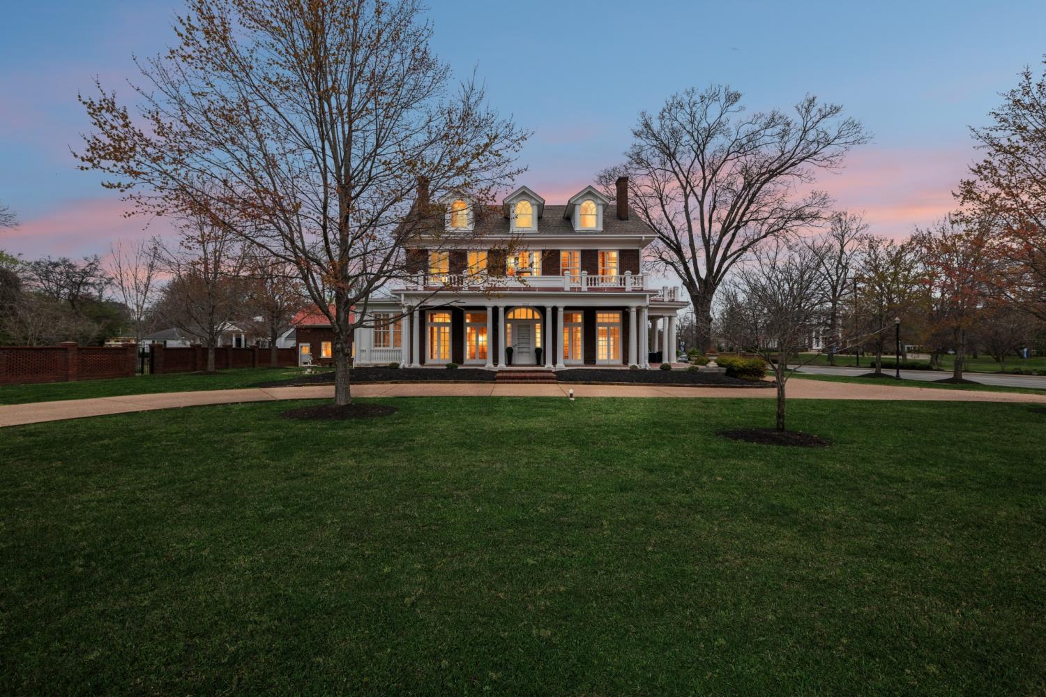 1153-E-Main-St For Sale