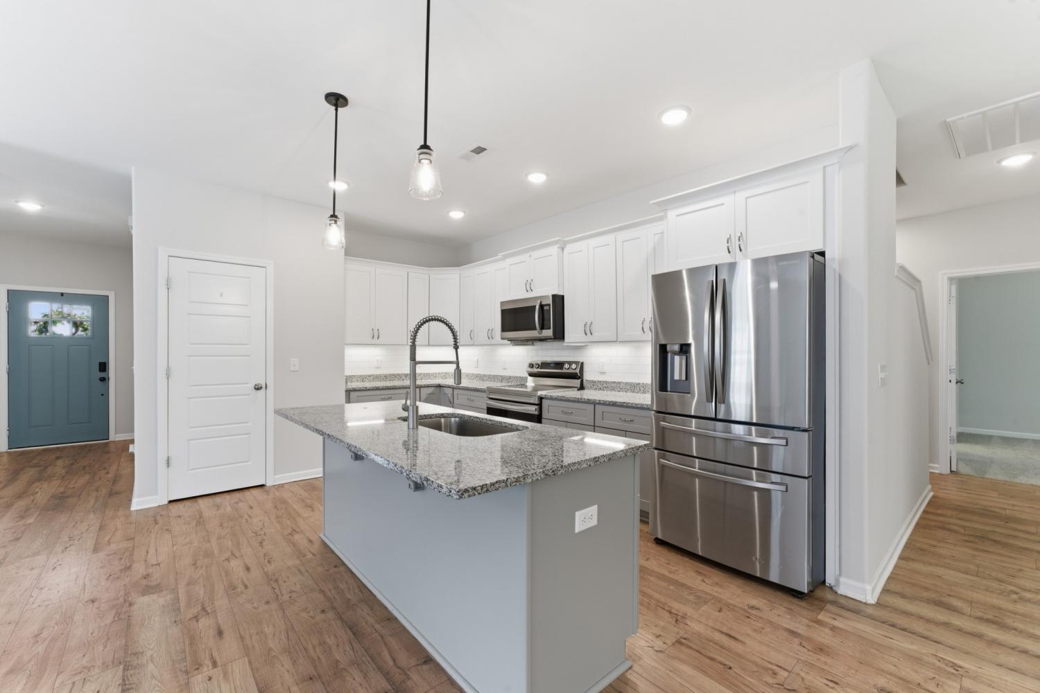141 Stone Haven Dr TN 37166 For Sale - 