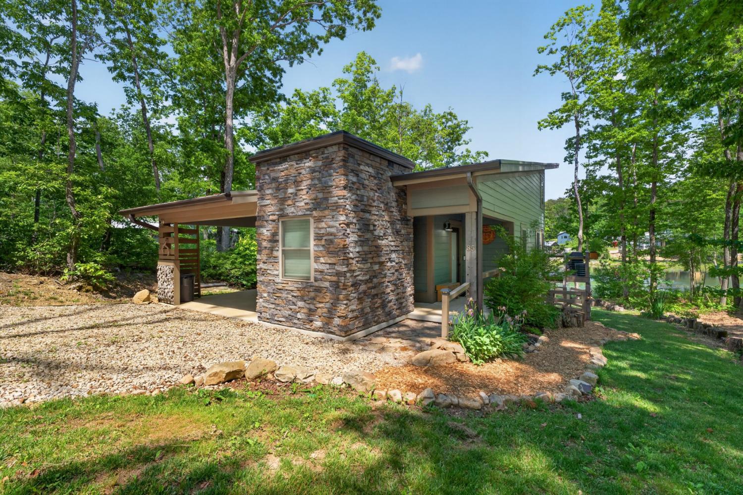 85-Hemlock-Cv For Sale