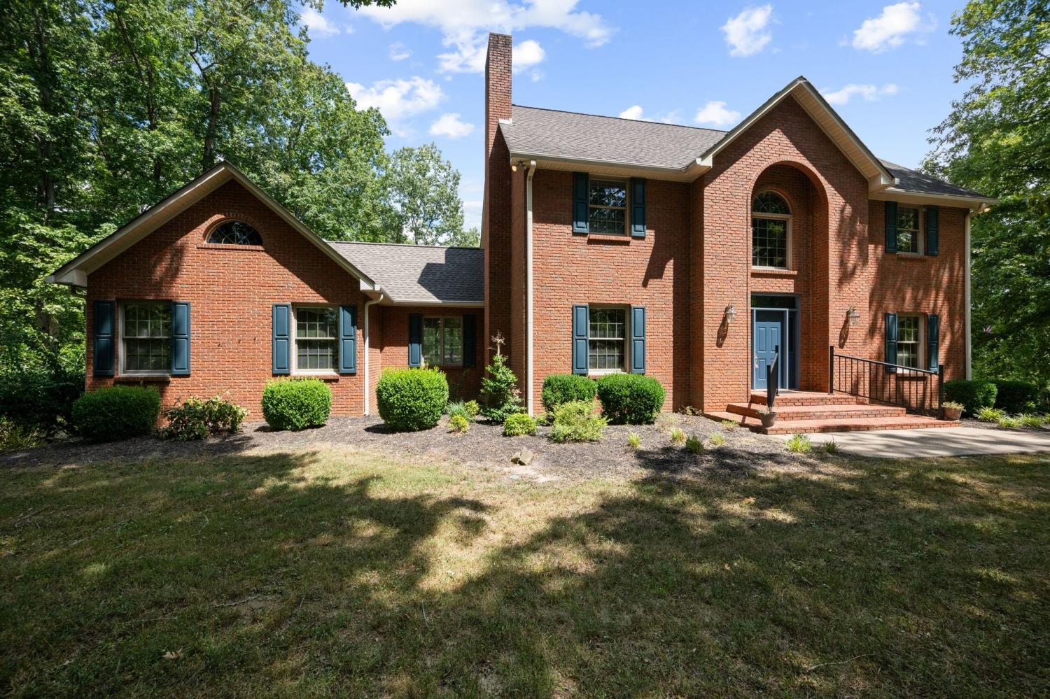 570-Gregson-Pl For Sale