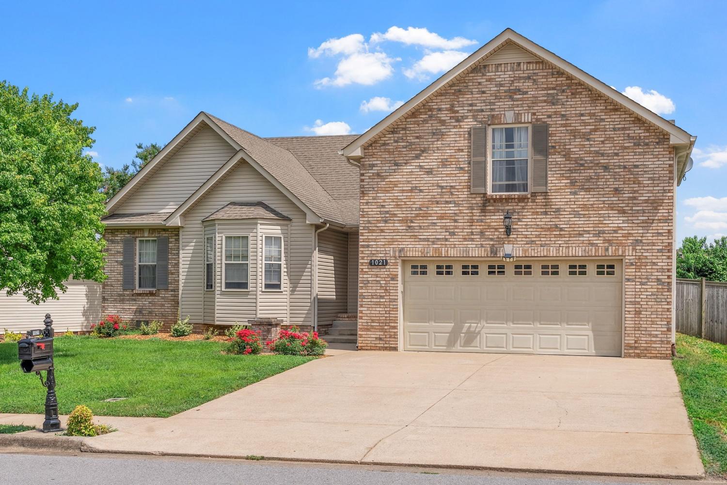 1021-Glenhurst-Way For Sale