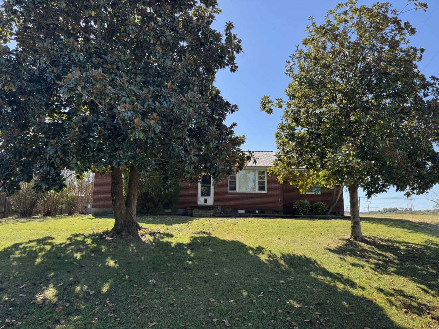 494-Carman-Ave For Sale