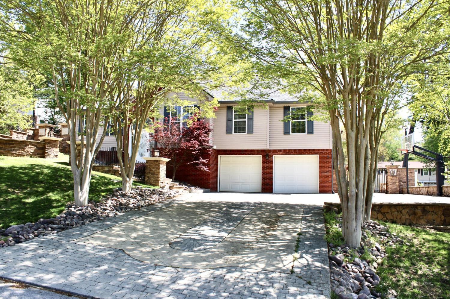 2119-Collins-Lane For Sale