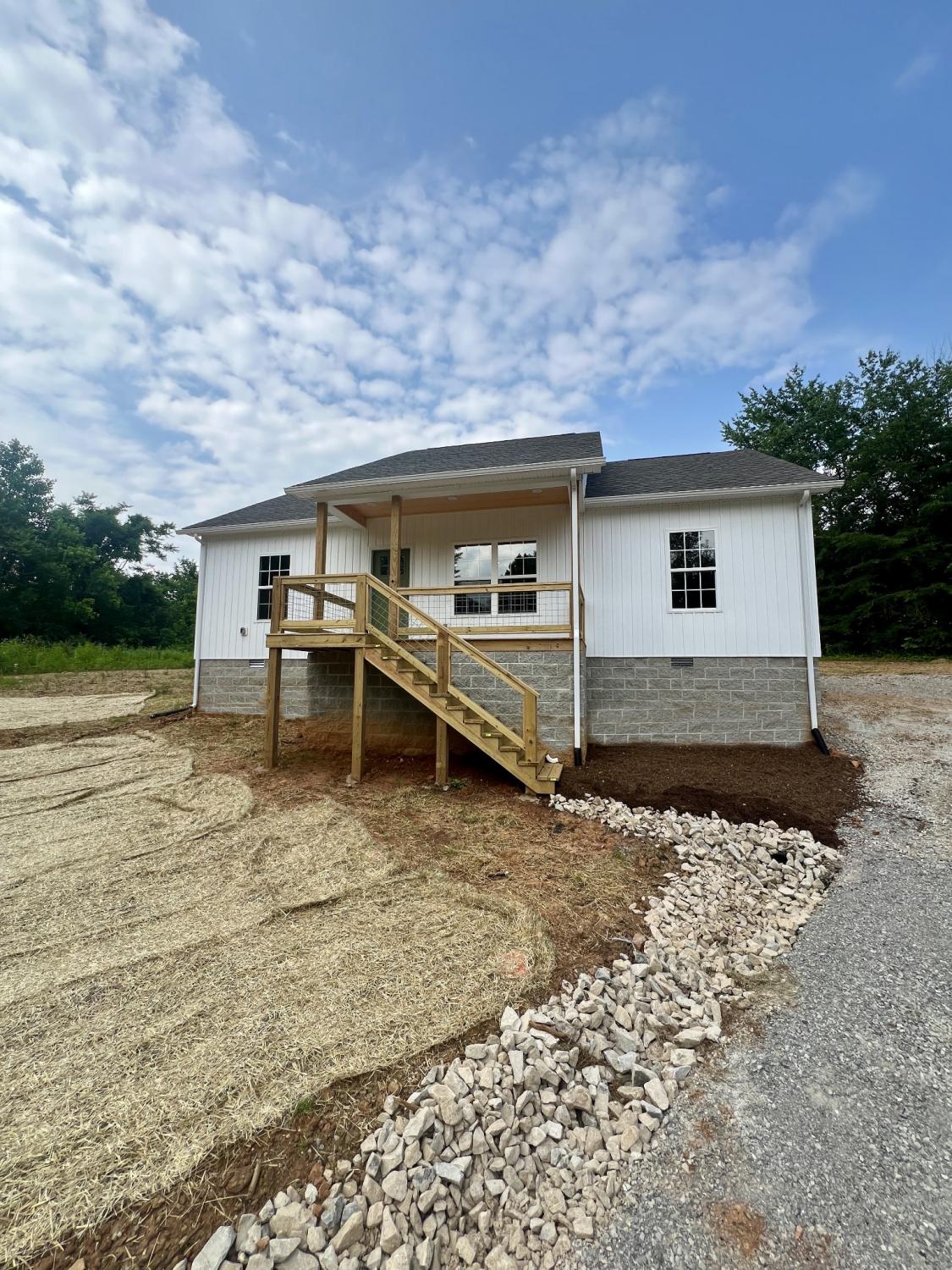 88-River-Oaks-Drive For Sale