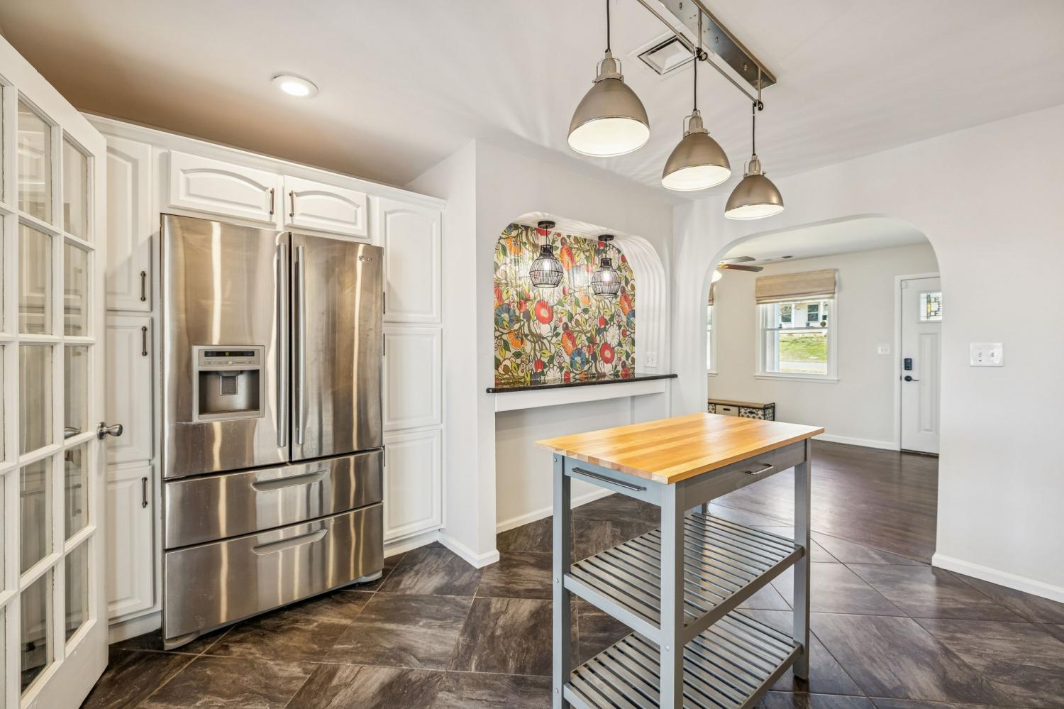 833-Rose-Park-Dr For Sale