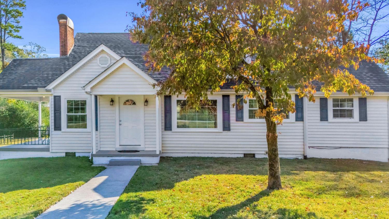 4094-University-Drive For Sale