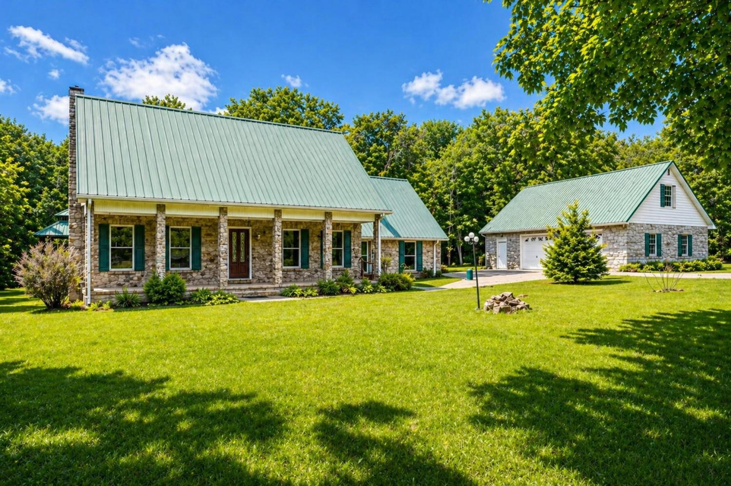 831-Defeated-Creek-Rd For Sale