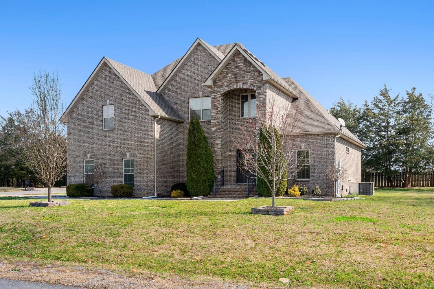 4424-Thoroughbred-Ln For Sale