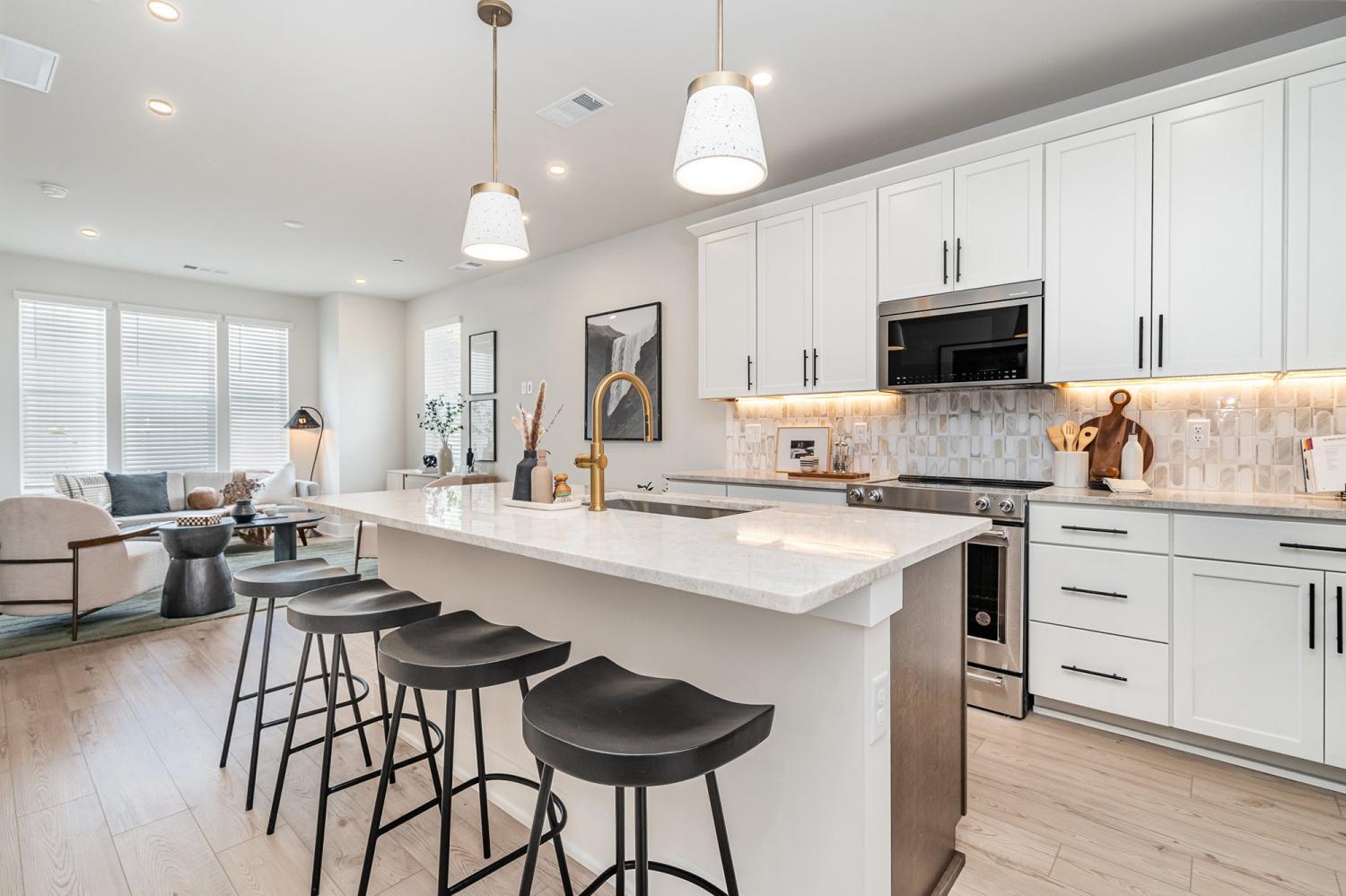 826-42nd-Ave--N For Sale