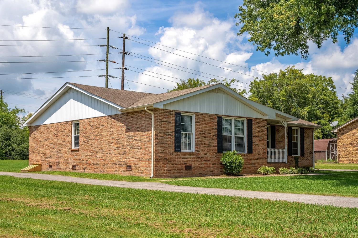 1190-Meadowview-Dr For Sale