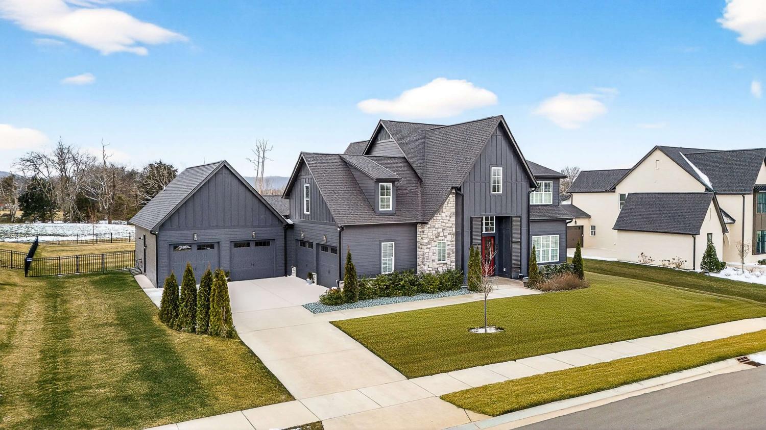 7017-Lampkins-Crossing-Dr For Sale