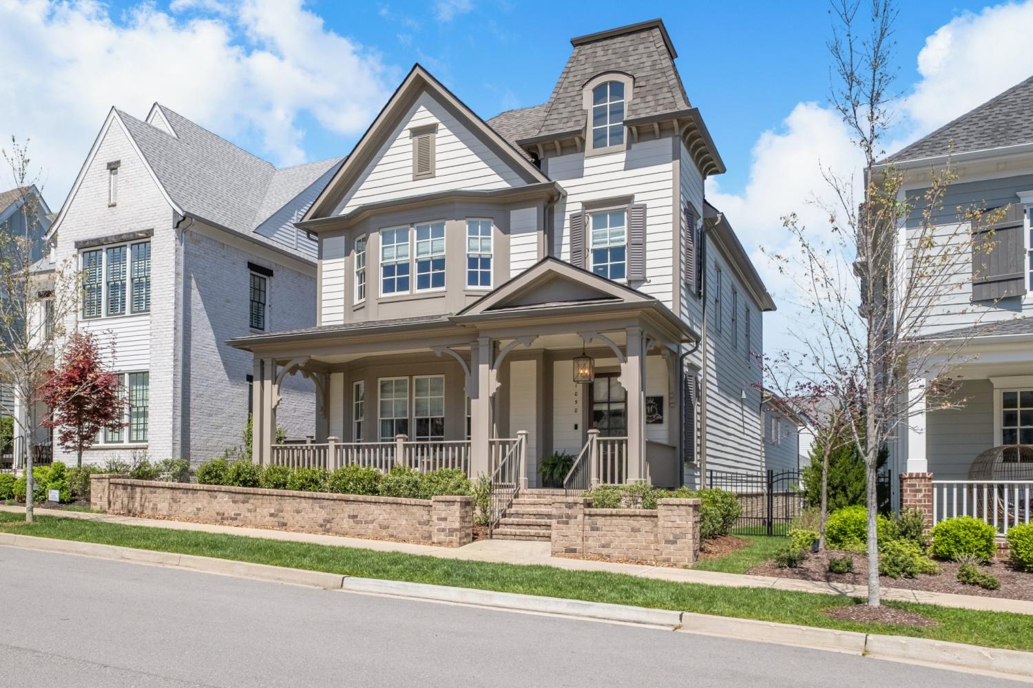 1050-Calico-St For Sale