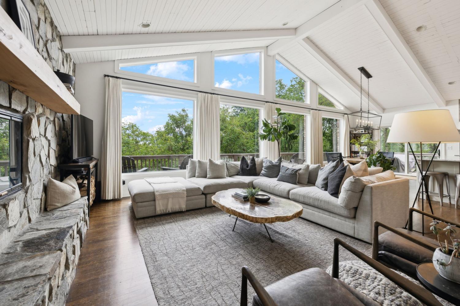 1529-Plymouth-Dr For Sale