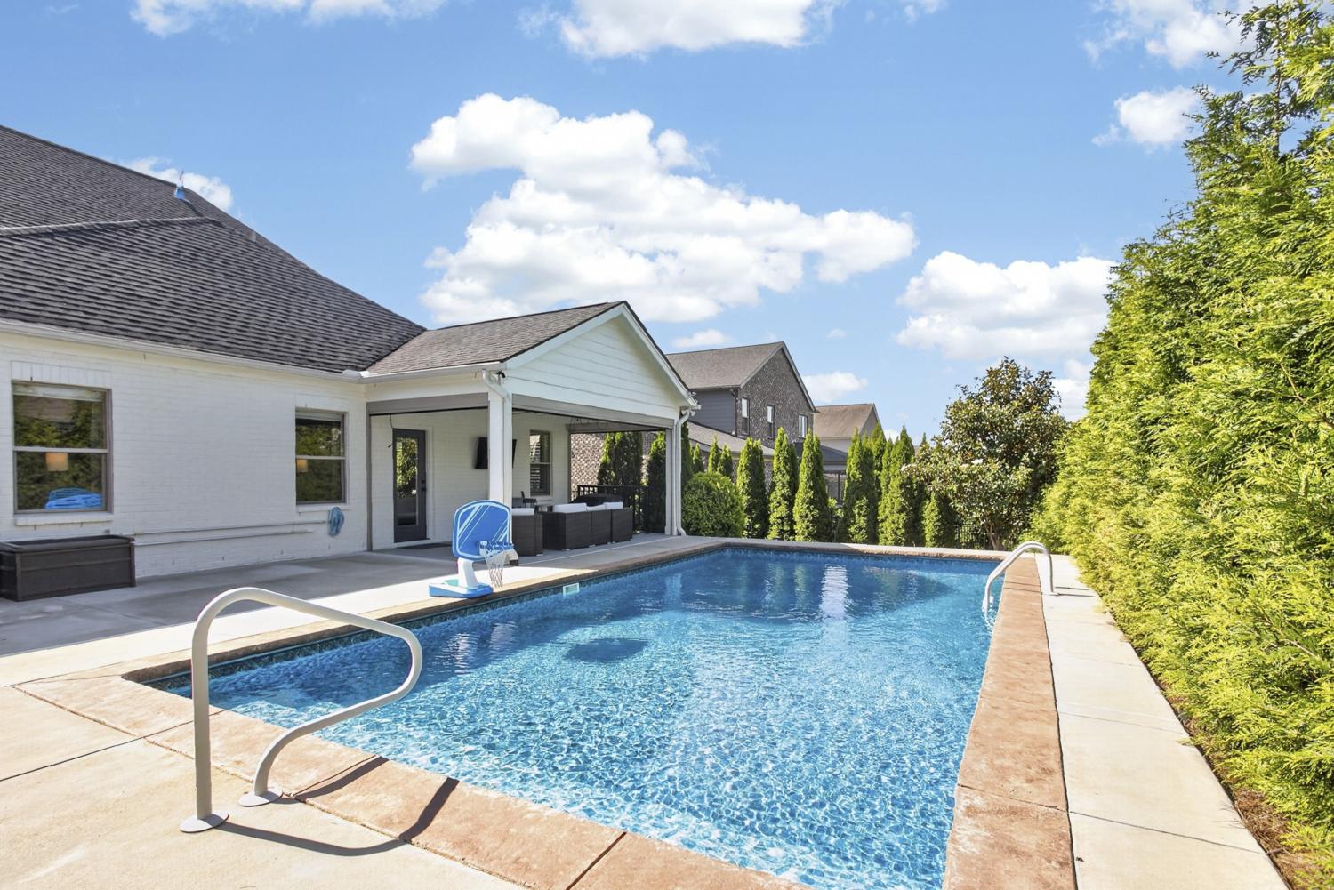 748-Fontwell-Ln For Sale