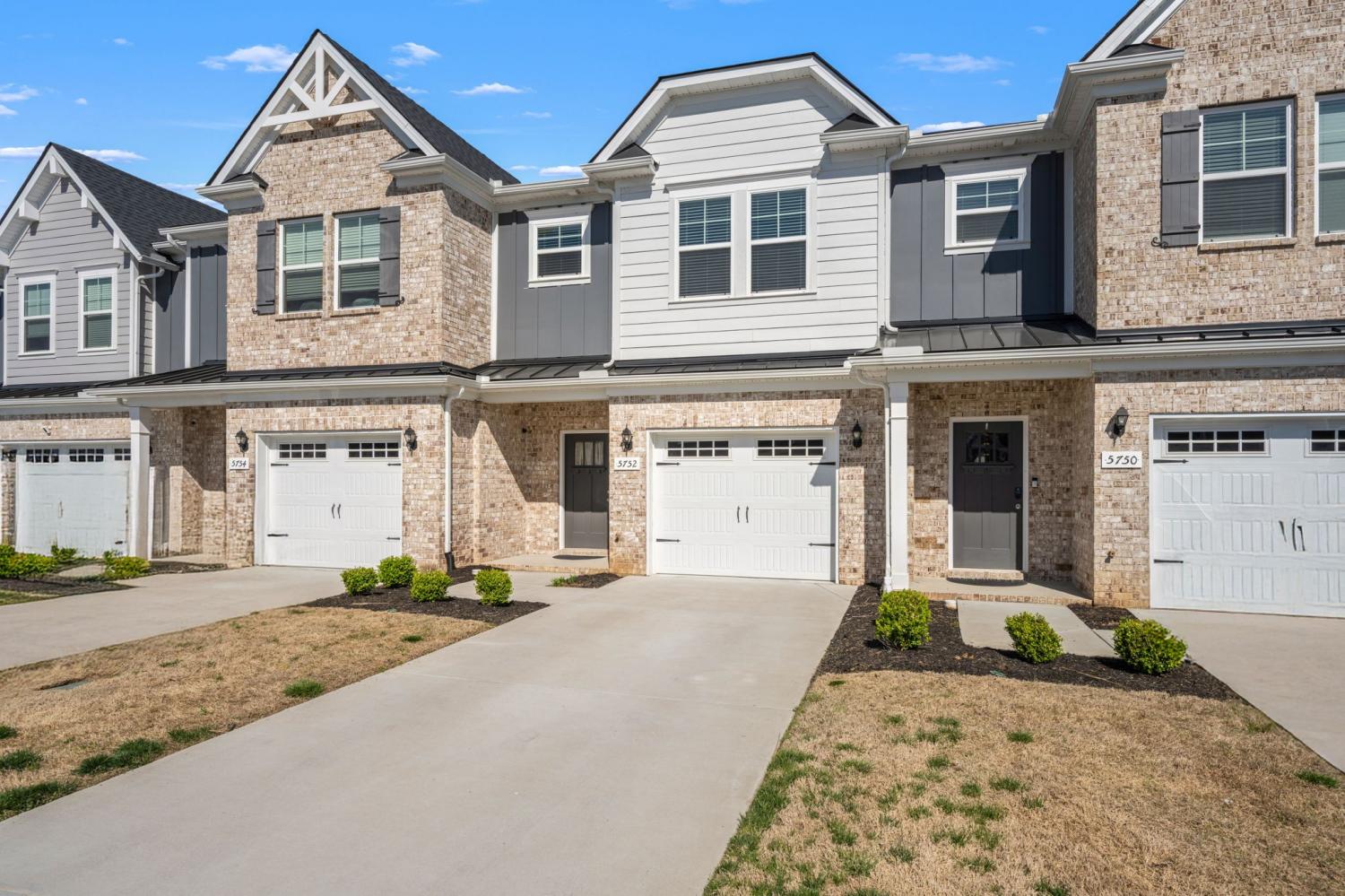 5752-Cloverwood-Dr For Sale