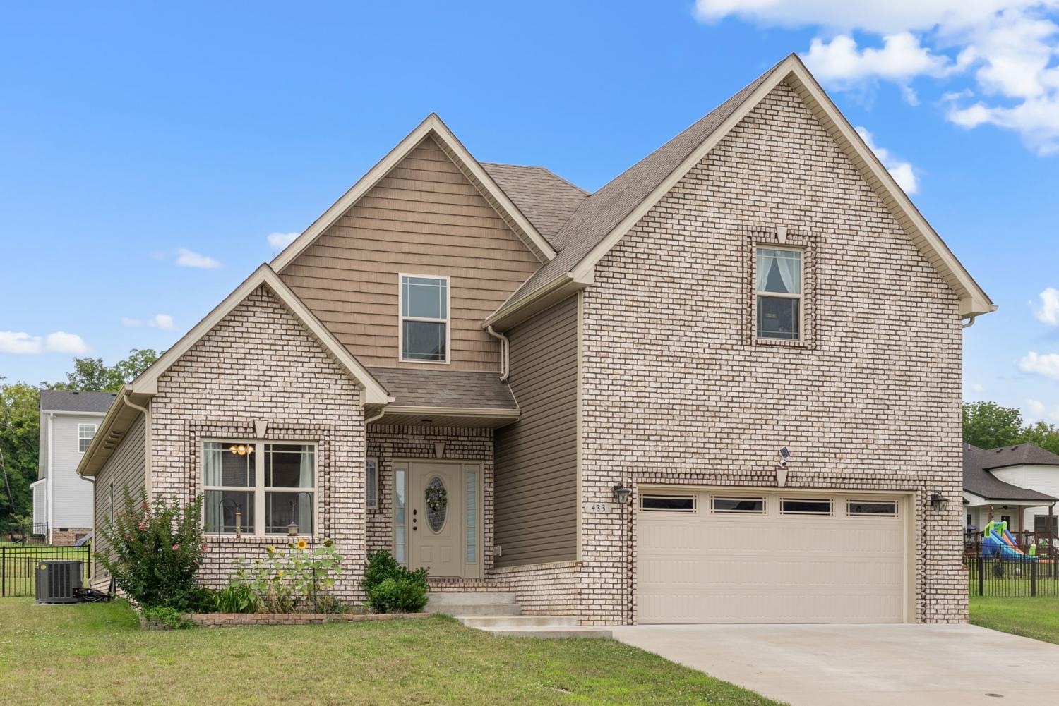 433-Crestwicke-Ct For Sale