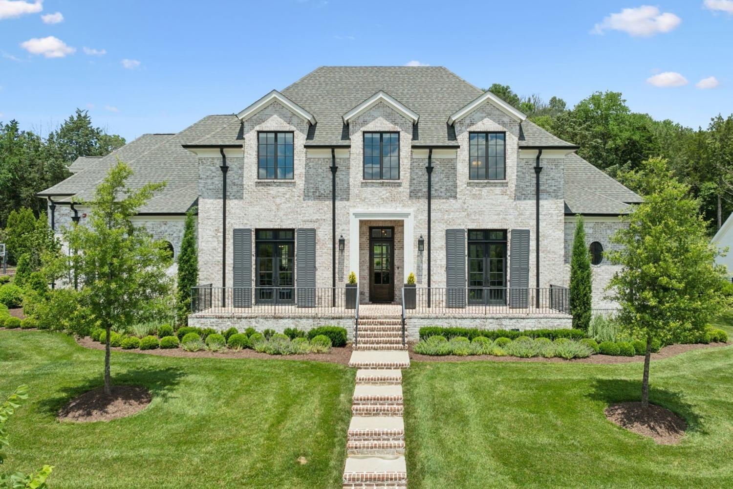 1518-Amesbury-Ln For Sale