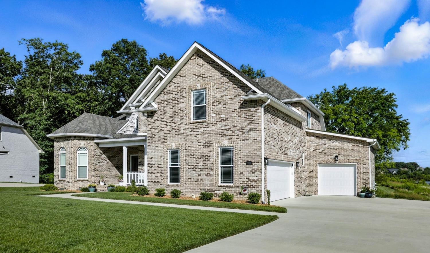 1121 Archibald Dr TN 37040 For Sale - 