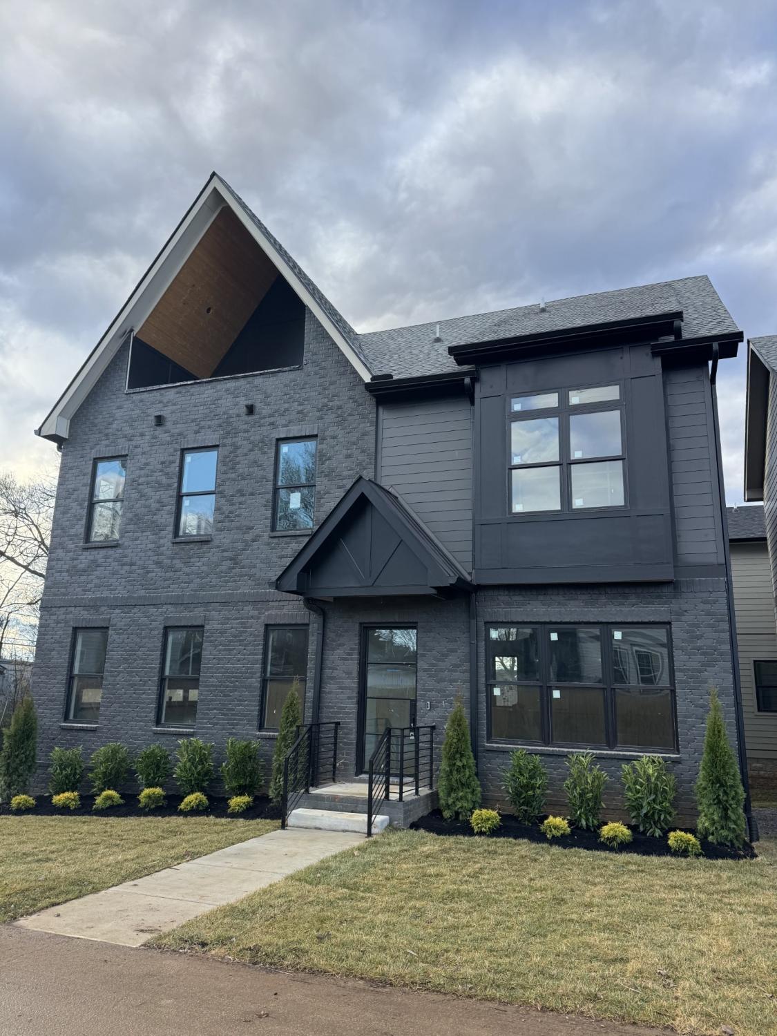 1311-61st-Ave--N For Sale