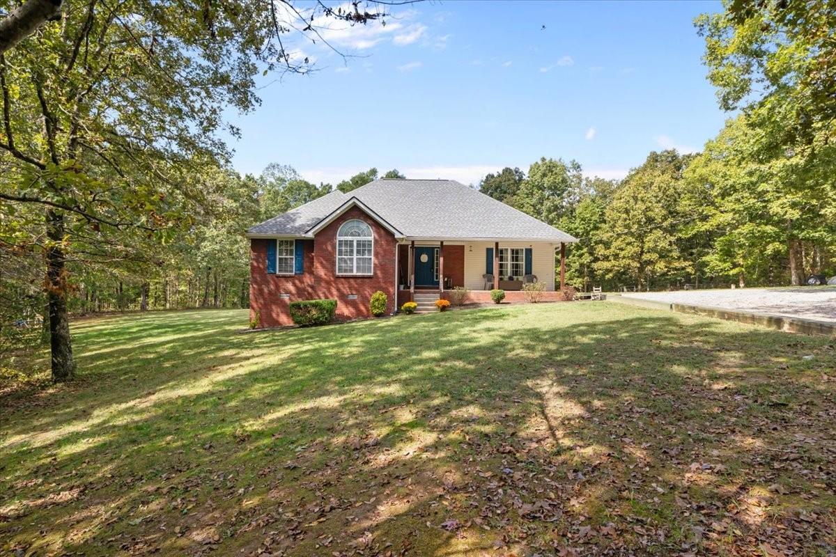 210-Th-Hooper-Ln For Sale