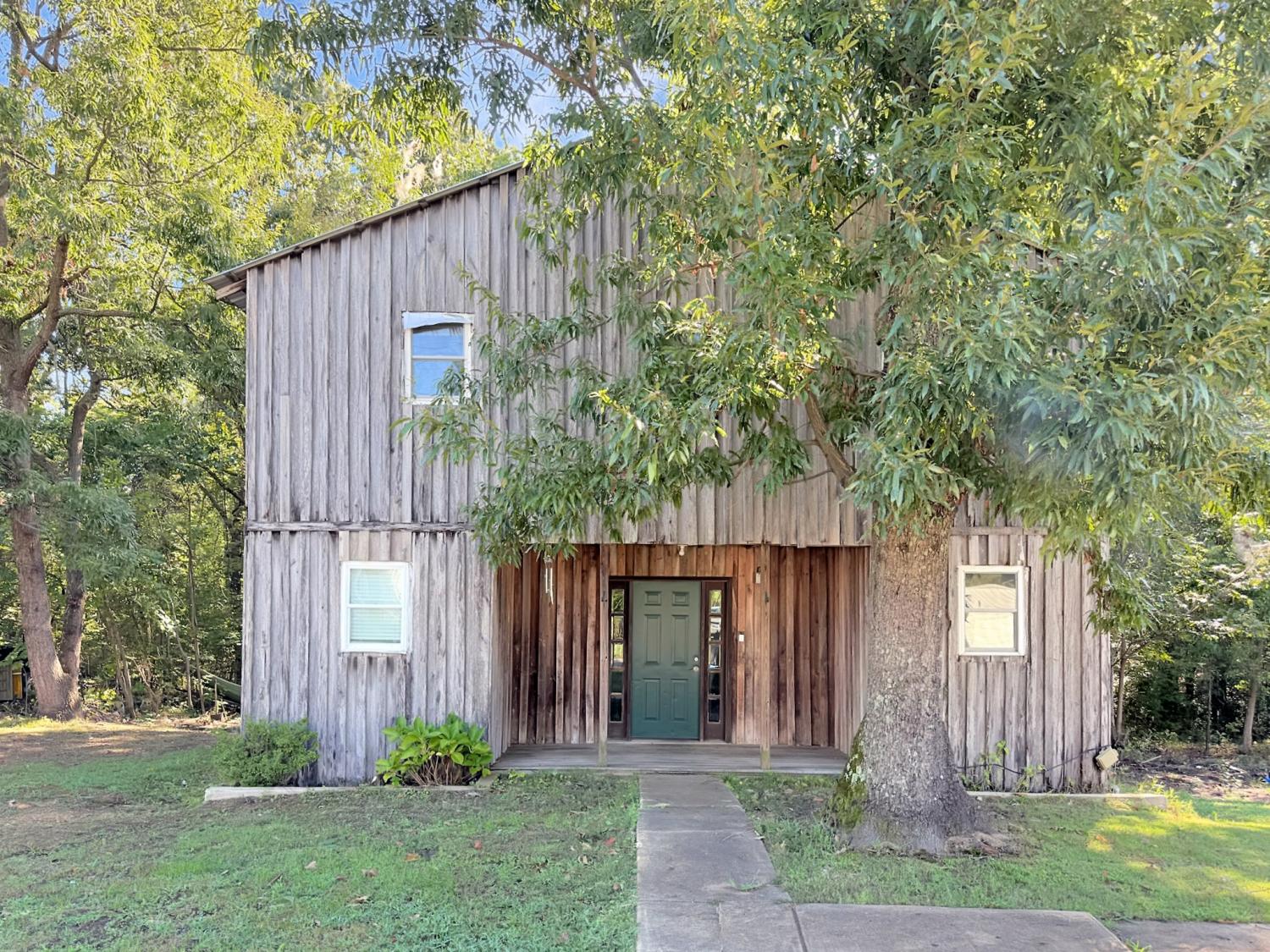 211-Meridian-Dr For Sale
