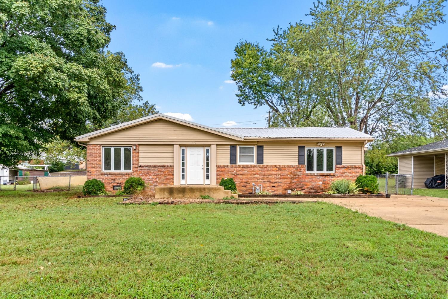 315-Wayne-Dr For Sale