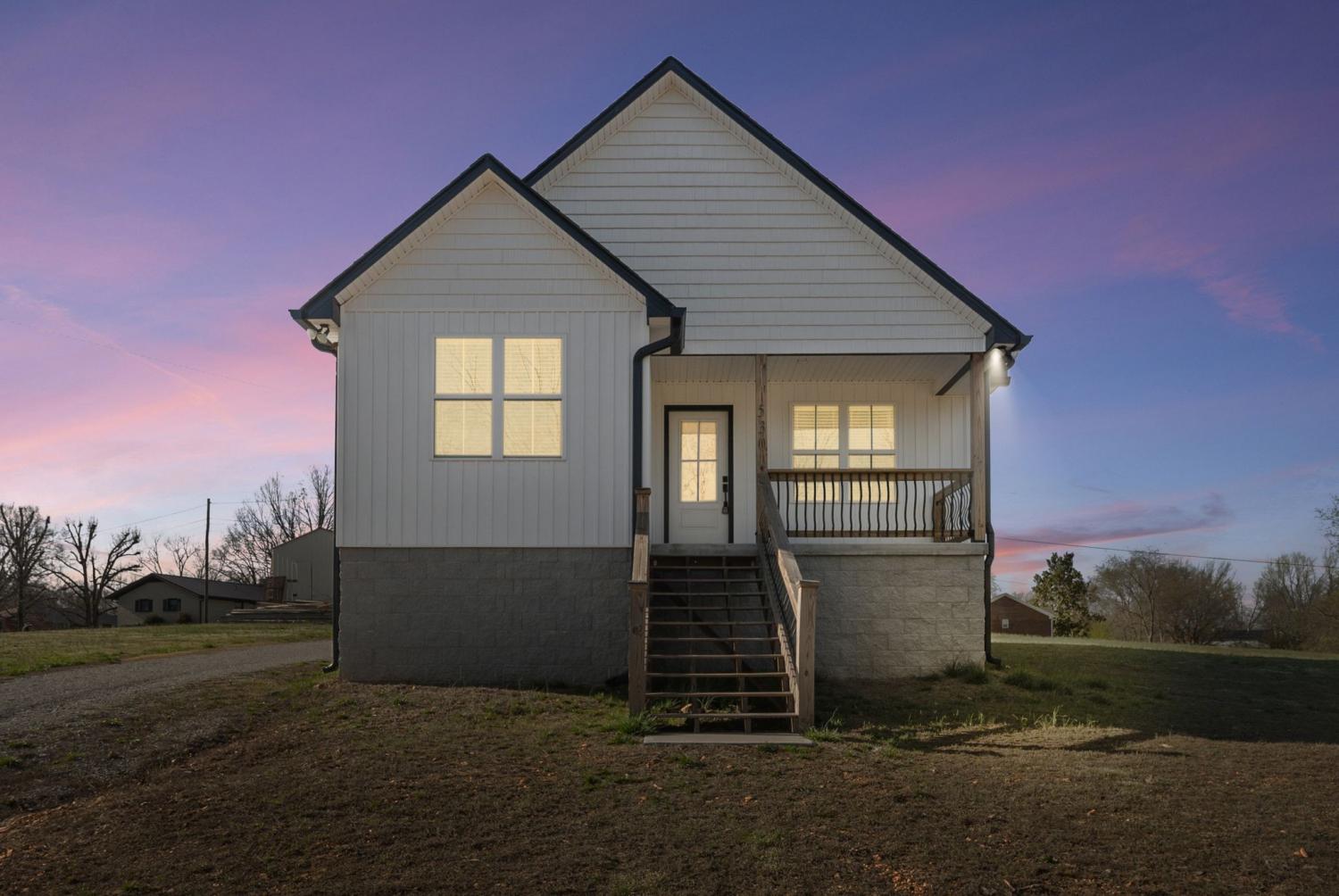 530-S-Oak-St For Sale